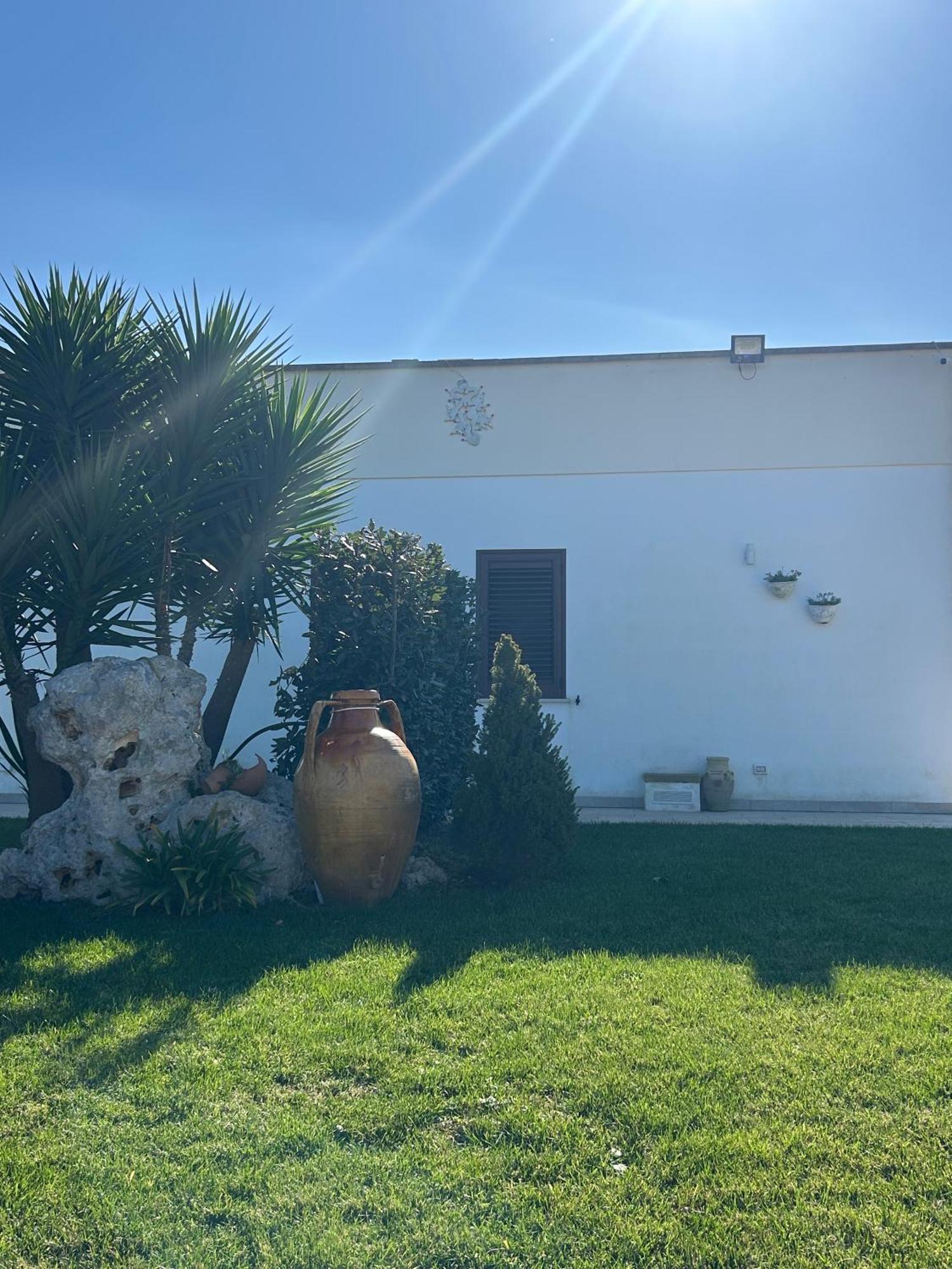 Paluna Otranto Exteriör bild