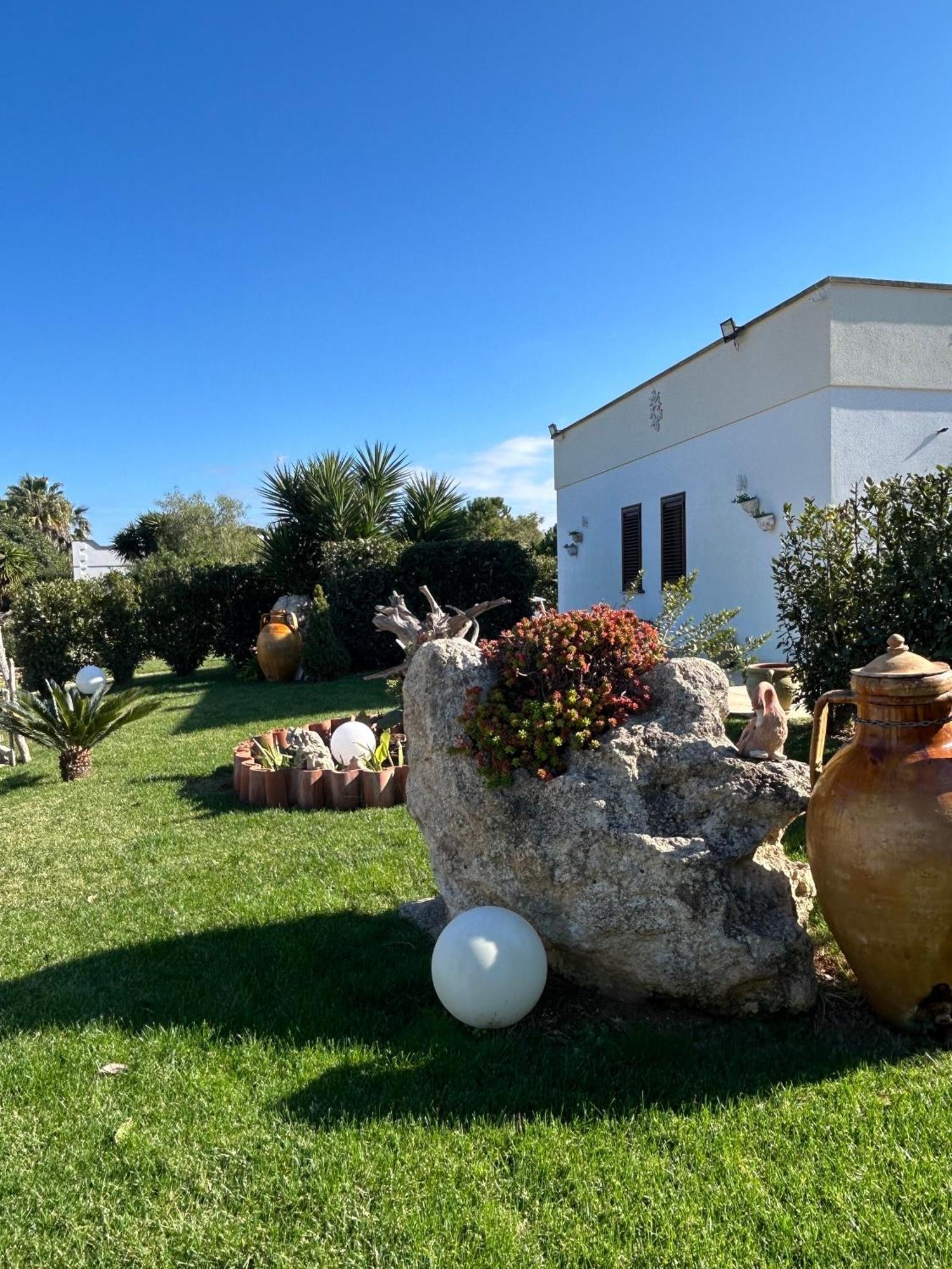 Paluna Otranto Exteriör bild
